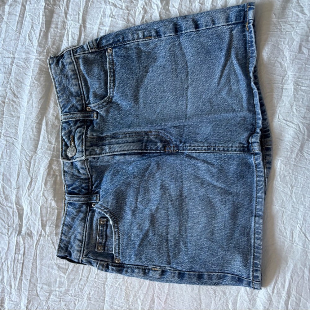 Pacific Sunwear Blue Jean Shorts Distressed Mid-Thigh